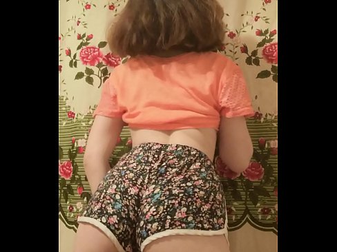 ❤️ Seksi enom bayek stripping mati dheweke kathok cendhak ing kamera ☑ Porno ing jv.pornovore.ru ﹏