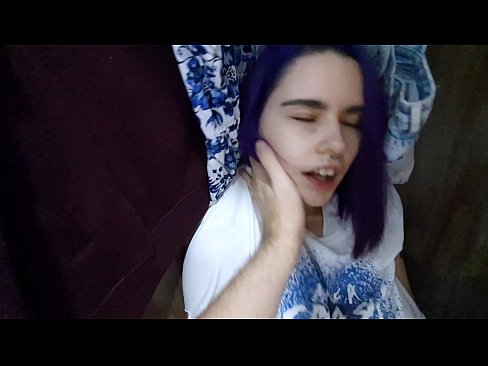 ❤️ Ketemu adhine ing lemari lan mbantu dheweke cum ☑ Porno ing jv.pornovore.ru ﹏